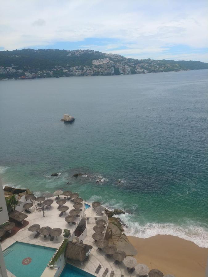 Suite En Torres Gemelas A Pie De Playa 611 Acapulco Exterior foto