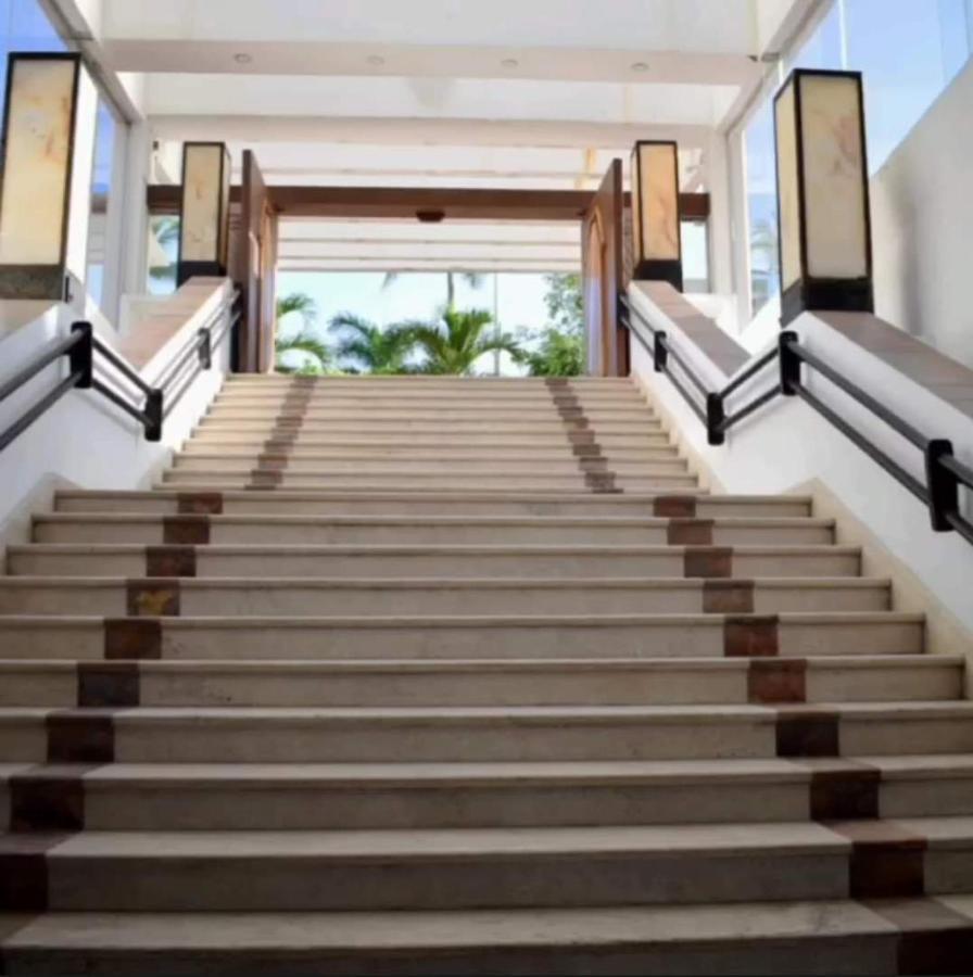 Suite En Torres Gemelas A Pie De Playa 611 Acapulco Exterior foto